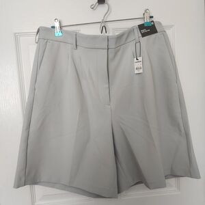 Express Sage Green Women's Bermudas